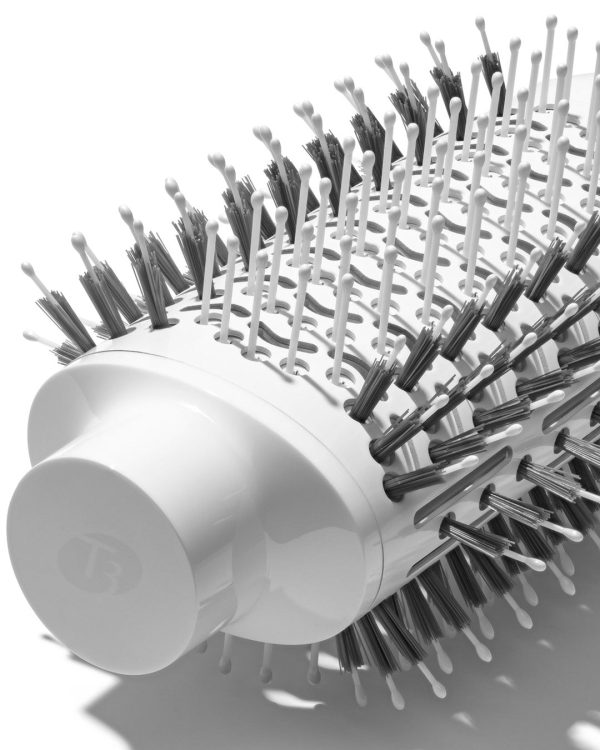 Tool_Product_Detail_Airebrush_White_Bristles_893b49d4-d3dd-4593-ae69-557b3230a4e2-1.jpg AIREBRUSH