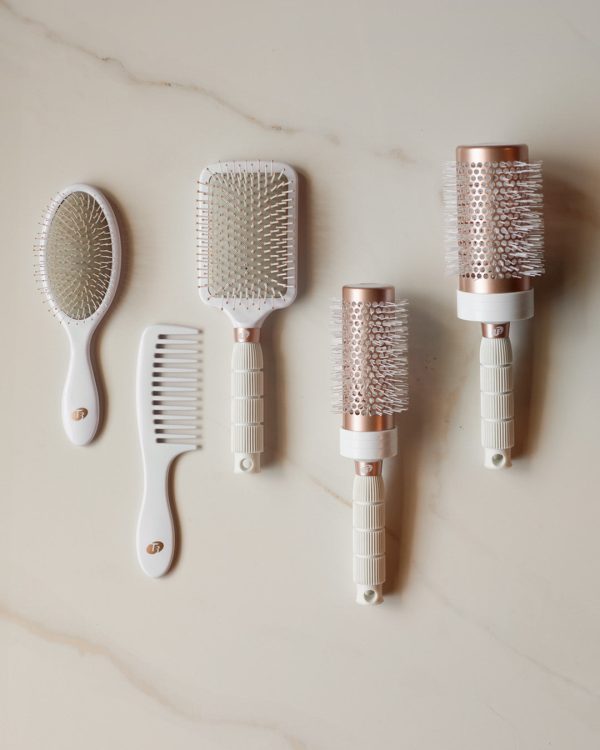 Tool_in_Situ__Pro_Brush_Collection_White_Lifestyle-1.jpg PRO BRUSH COLLECTION
