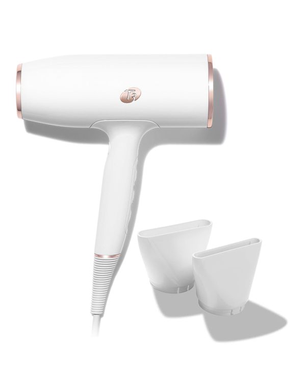 Tool_on_White_A_Airluxe_White_Hair_Dryer_2Concentrators-1.jpg AIRELUXE