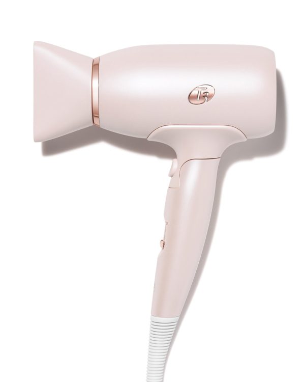 Tool_on_White_B_AFAR_Hair_Dryer_2ab0fdc5-c2ae-42a4-a724-a154ba718bb4-1.jpg AFAR